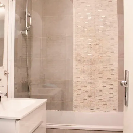 Lauriston * باريس